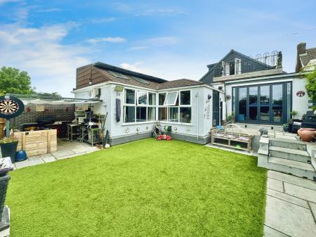 5 bedroom Detached house for sale in Monmouth Road, Bentley, Walsall, WS2