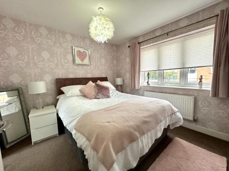 3 bedroom Semi-detached house for sale in Goscote Lane, Goscote, Walsall, WS3