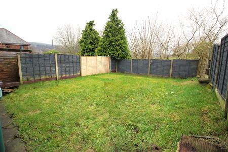 2 bedroom End of terrace house to let in Ashwood Avenue, Ramsbottom, BL0
