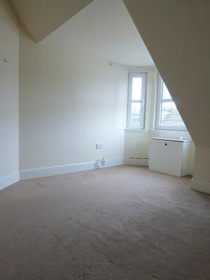 2 bedroom Flat to let in Princes Street, Perth, PH2
