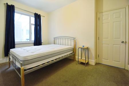1 bedroom House share to let in Edwalton Avenue, West Town, PE3