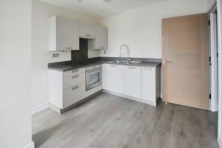 1 bedroom Flat to let in Park Road, Peterborough, PE1