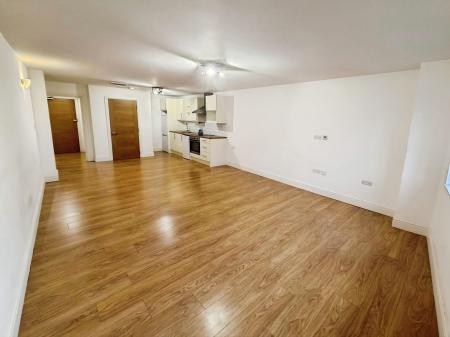 1 bedroom Studio flat to let in Westgate, Peterborough, PE1