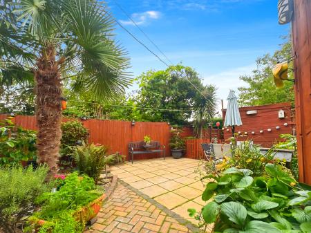 2 bedroom Detached bungalow for sale in Crown Street, Peterborough, PE1