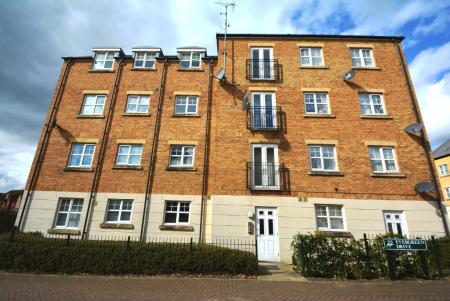 2 bedroom Flat for sale in Evergreen Drive, Hampton Hargate, Peterborough, PE7