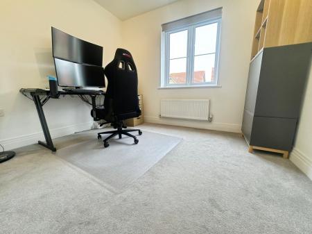 4 bedroom Semi-detached house for sale in Birkett Road, Hampton Vale, Peterborough, PE7