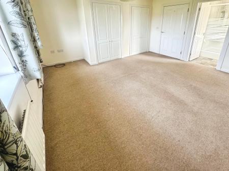 4 bedroom Semi-detached house for sale in Marius Crescent, Hampton Hargate, Peterborough, PE7