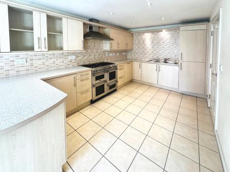 4 bedroom Semi-detached house for sale in Marius Crescent, Hampton Hargate, Peterborough, PE7