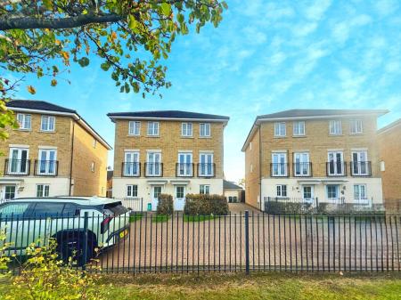 4 bedroom Semi-detached house for sale in Marius Crescent, Hampton Hargate, Peterborough, PE7