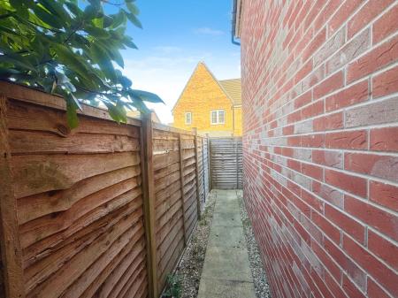 2 bedroom Character Property for sale in Roden Way, Hempsted, Peterborough, PE7