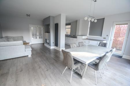 3 bedroom Detached house for sale in Westwood Park Road, West Town, Peterborough, PE3