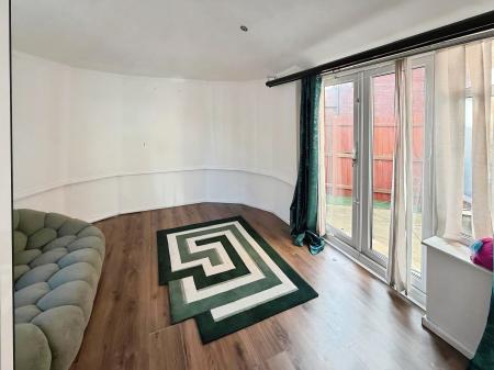 4 bedroom Detached house to let in Daisy Drive, Hampton Vale, Peterborough, PE7