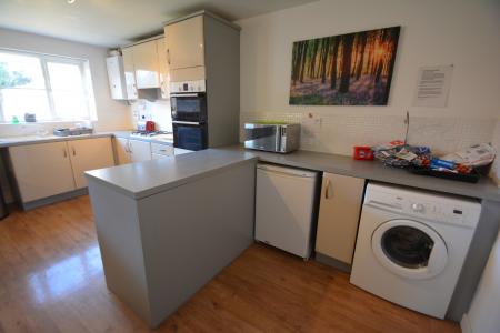 1 bedroom House share to let in Hargate Way, Hampton Hargate, Peterborough, PE7