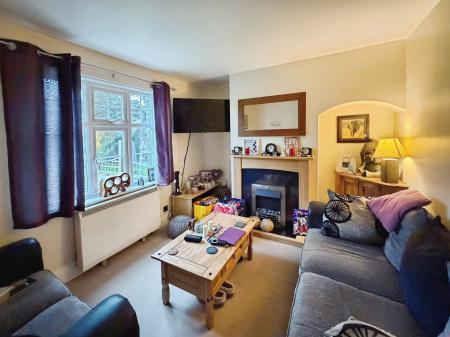 3 bedroom Semi-detached house to let in Stonebridge Corner, Whittlesey Road, Thorney, PE6