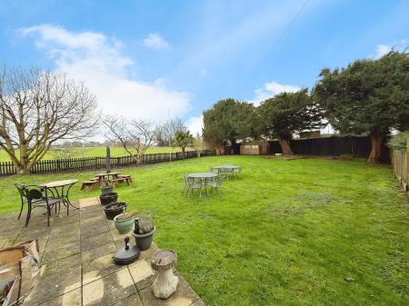 3 bedroom Semi-detached house to let in Stonebridge Corner, Whittlesey Road, Thorney, PE6