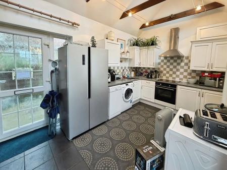 3 bedroom Semi-detached house to let in Stonebridge Corner, Whittlesey Road, Thorney, PE6