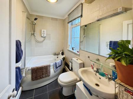 3 bedroom Semi-detached house to let in Stonebridge Corner, Whittlesey Road, Thorney, PE6