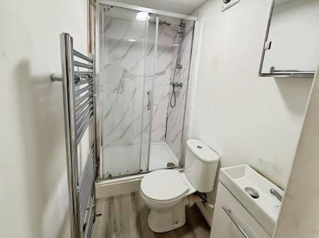 1 bedroom Studio flat to let in Palmerston Road, Peterborough, PE2