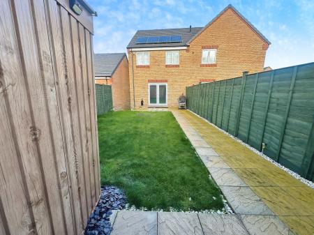 3 bedroom Semi-detached house for sale in Deer Park Way, Thorney, PE6