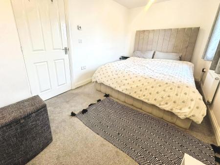 3 bedroom Semi-detached house for sale in Deer Park Way, Thorney, PE6