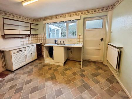 2 bedroom Bungalow for sale in Rosemary Gardens, Dogsthorpe, Peterborough, PE1