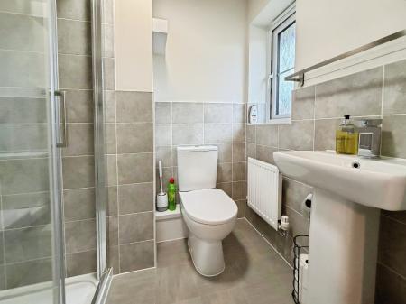 3 bedroom Detached house to let in Broadstone Drive, Hampton Water, Peterborough, PE7