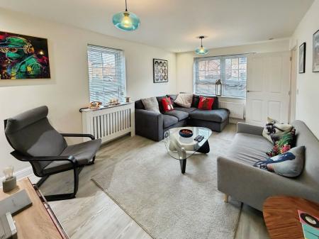 3 bedroom Detached house to let in Broadstone Drive, Hampton Water, Peterborough, PE7