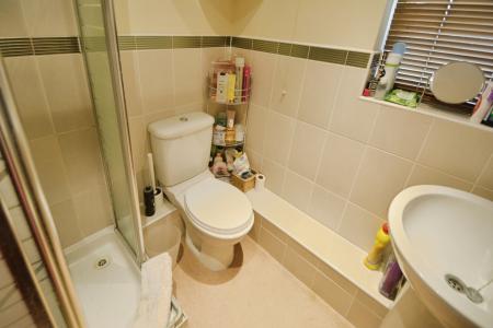 2 bedroom Flat to let in Eagle Way, Hampton Hargate, Peterborough, PE7