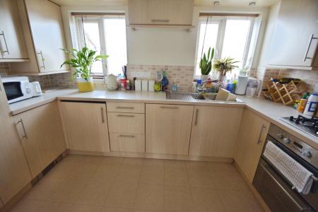 2 bedroom Flat to let in Eagle Way, Hampton Hargate, Peterborough, PE7