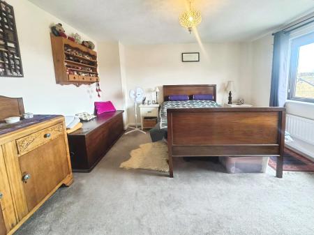 4 bedroom Detached house for sale in Abbotts Grove, Werrington, Peterborough, PE4