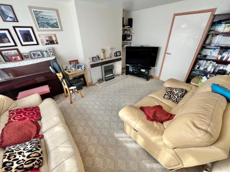 3 bedroom Semi-detached house for sale in Castlemead Drive, Saltash, PL12