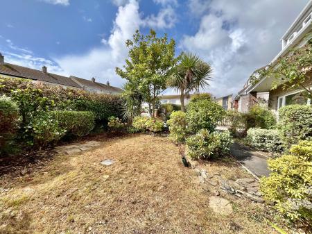 6 bedroom Detached house for sale in Mote Park, Saltash, PL12