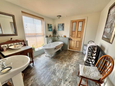 4 bedroom Terraced House for sale in St Stephens Road, Saltash, PL12