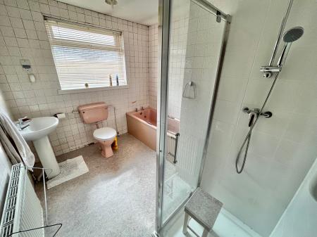 4 bedroom Detached bungalow for sale in Sunnybanks, Hatt, PL12