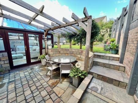 4 bedroom End of terrace house for sale in Wood Close, Latchbrook, Saltash, PL12