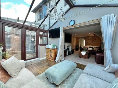 4 bedroom End of terrace house for sale in Wood Close, Latchbrook, Saltash, PL12