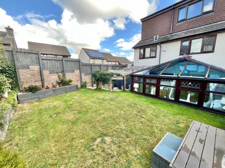 4 bedroom End of terrace house for sale in Wood Close, Latchbrook, Saltash, PL12