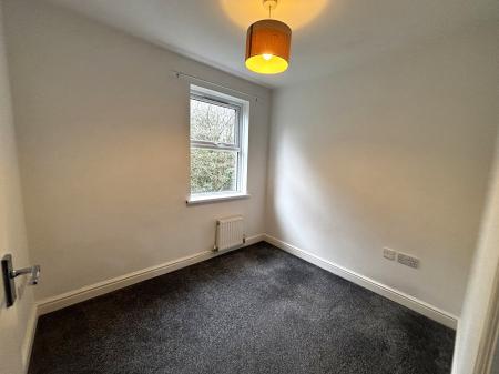 2 bedroom Flat to let in Lyndon Court, Pillmere, Saltash, PL12