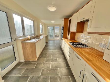 4 bedroom Terraced House for sale in Callington Road, Saltash, PL12