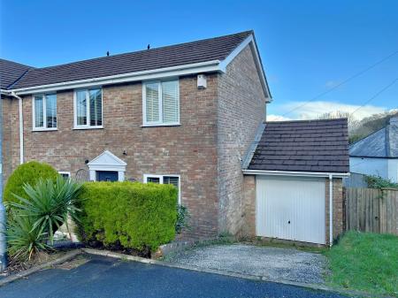 Geffery Close, Saltash, PL12
