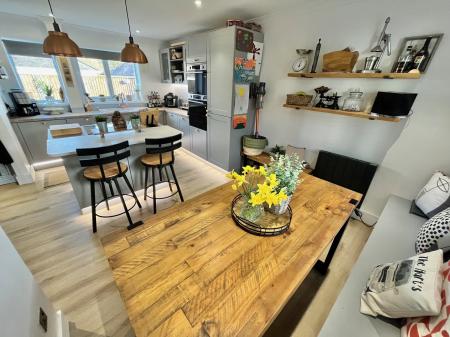 3 bedroom Semi-detached house for sale in Geffery Close, Saltash, PL12