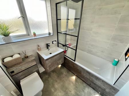 3 bedroom Semi-detached house for sale in Geffery Close, Saltash, PL12