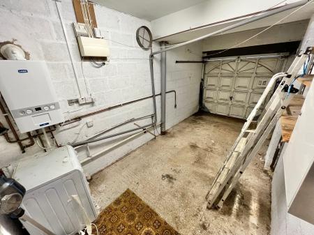 3 bedroom Detached house for sale in Andrews Way, Saltash, PL12