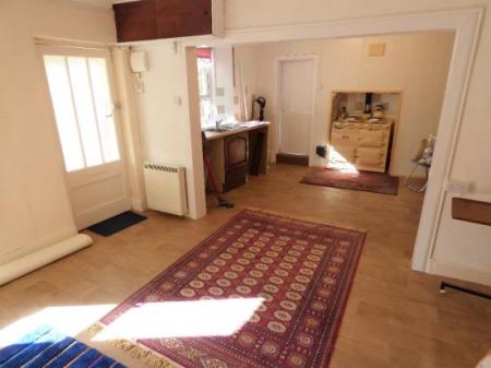 2 bedroom Semi-detached house to let in Lower Combe, Brixton, PL8