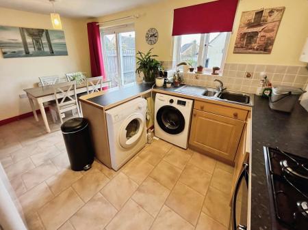 3 bedroom Semi-detached house for sale in Bridal Way, Pillmere, Saltash, PL12