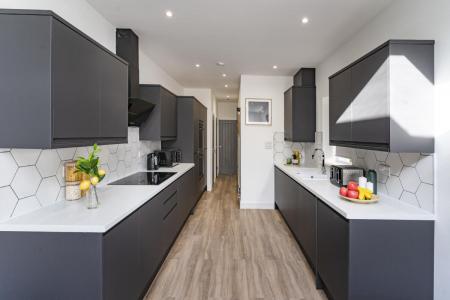 7 bedroom Terraced House to let in Manners Road, Southsea, Portsmouth, PO4