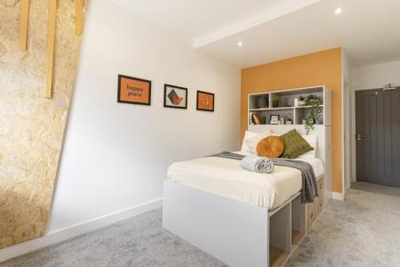 7 bedroom Terraced House to let in Manners Road, Southsea, Portsmouth, PO4