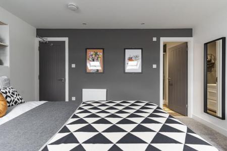 7 bedroom Terraced House to let in Manners Road, Southsea, Portsmouth, PO4