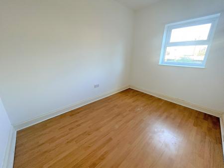 2 bedroom Flat to let in Cottage Grove, Southsea, Portsmouth, PO5