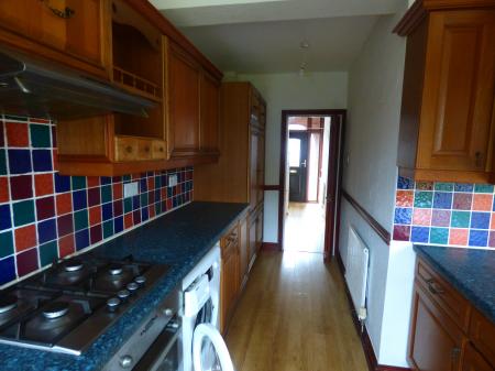 3 bedroom Semi-detached house to let in Heathview Road, Grays, RM16